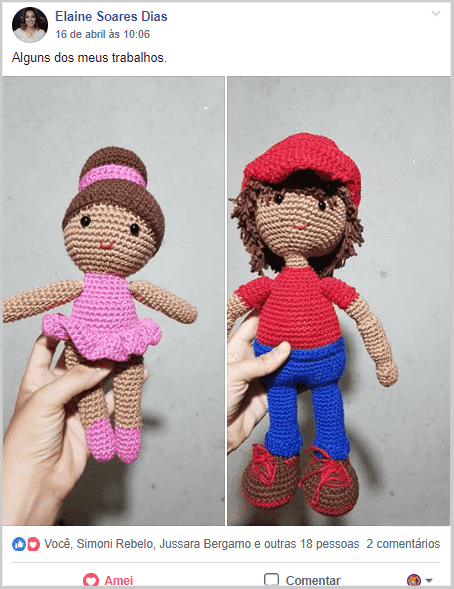 Dois Amigurumi, Uma menina de vestido rosa e eum menino do chapeu e camisa vermelha com calça azul